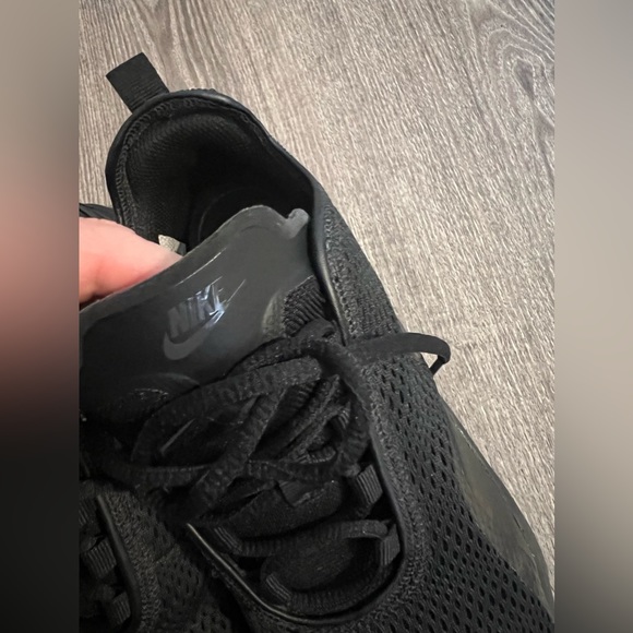 Nike Mens Air Max Motion 2 Black Running Shoes Sneakers Size 8 ⚡️ - Picture 7 of 10
